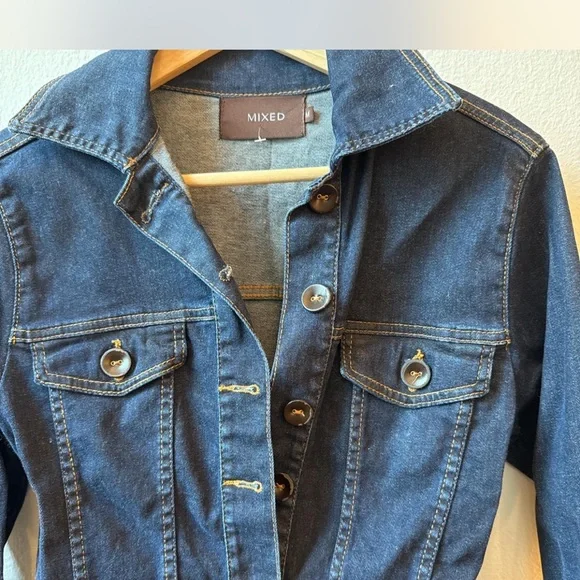 Women's Blue Denim Jacket - Picture 3 of 7